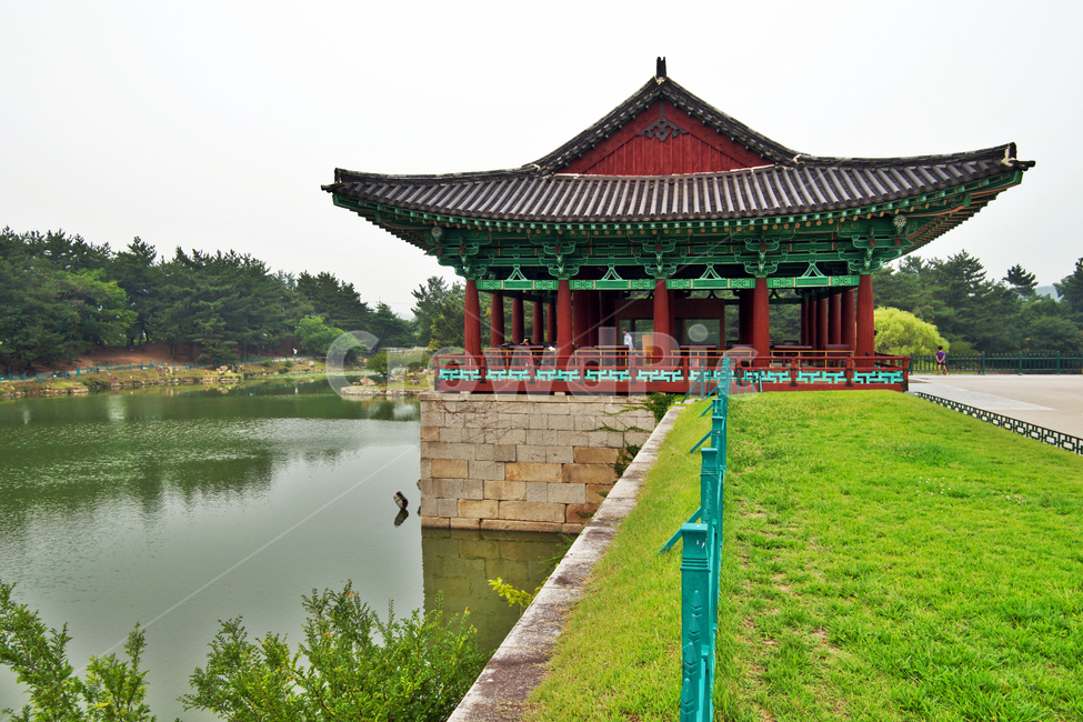 안압지,경주,전각,동궁과월지,고건축,신라,유적지,한국전통,한국문화,korean traditional,korean culture,랜드마크,landmark,tourist attraction,한국랜드마크,한국관광지,한국명소,korea landmark,korea tourist attraction,건축물,건물외관,exterior,building,structure,architecture,construction