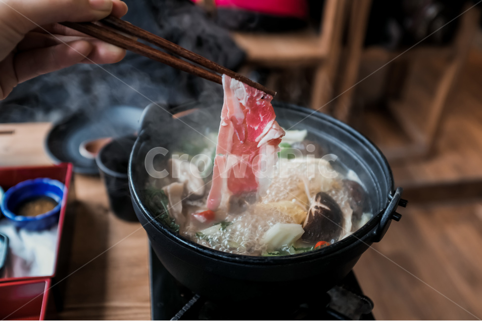 food,음식,식사,요리,dish,스튜,샤브샤브,젓가락,소고기,사람,음식,식재료,요리,food,cook,meal,dishes,food reserves