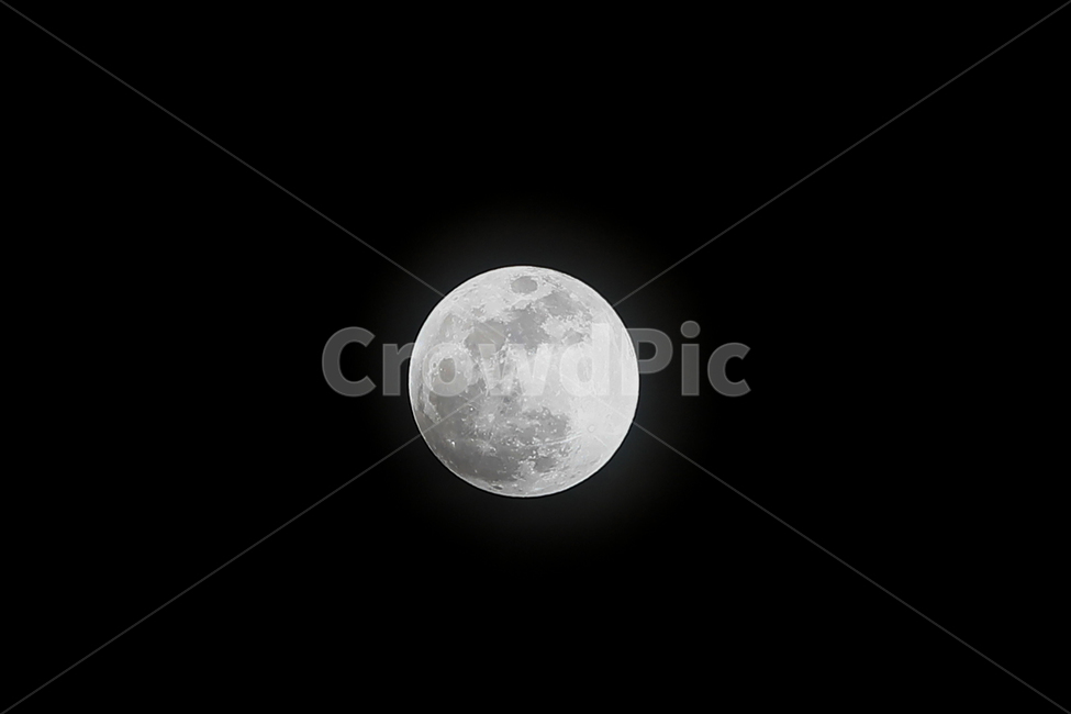 슈퍼문,보름달,달,야경,밤,자연,풍경,nature,landscape,흑백,모노톤,monochrome,black and white,outer space,대기권 밖,astronomy,천문학,space,우주,moon,outdoors,옥외,night,universe