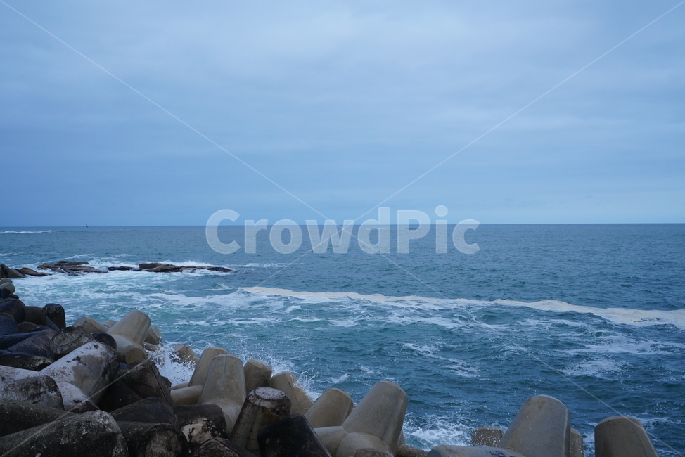 바다,풍경,파도,파랑,방파제,색감,blue,sea,water,하늘,sky,바닷가,자연,풍경,nature,landscape,promontory,곶,outdoors,옥외,ocean,대양,물