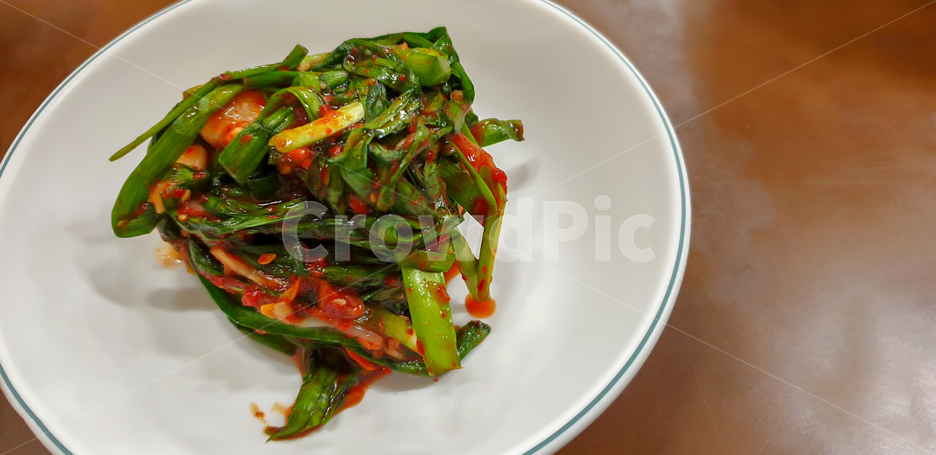 한국음식,반찬,한정식,요리,테이블,점심식사,미식가,특선요리,부추김치,접시,음식,식재료,요리,food,cook,meal,dishes,food reserves,한식,한국음식,한국요리,korean food,korean dishes,korean meal,korean cook