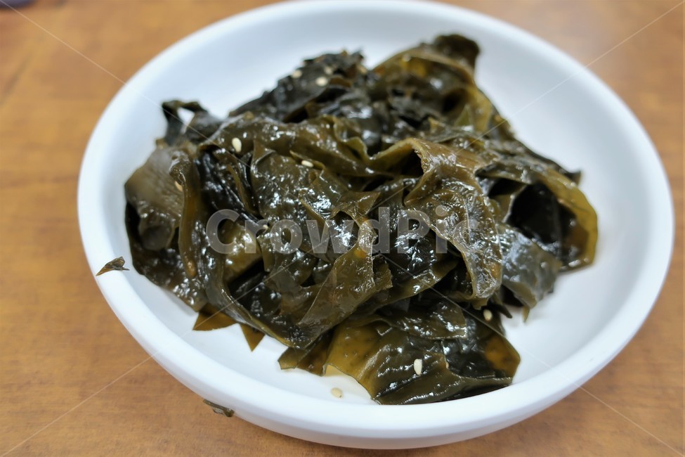 돌미역,반찬,해초,해조류,생미역,무침,음식,밑반찬,양념,음식,식재료,요리,food,cook,meal,dishes,food reserves