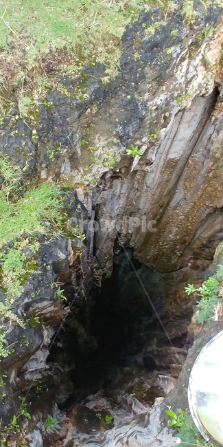 절벽,rock,잔디,골짜기,깊은절벽,높은