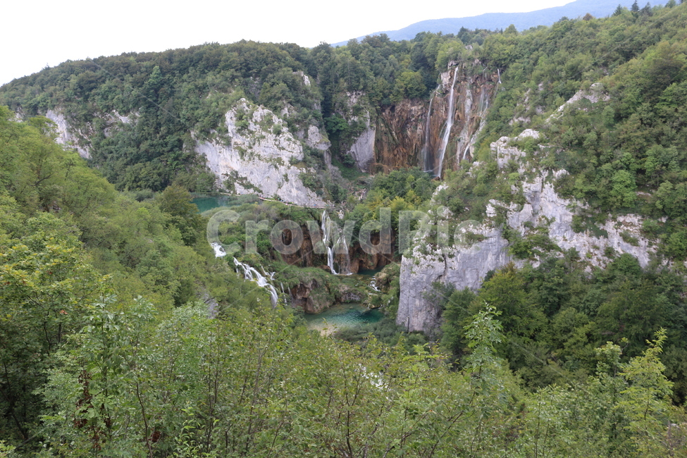 크로아티아,크로아시아,croatia,플리트비체,plitvice,plitvica,국립공원,공원,폭포,자연,나무,숲,호수,연못,강,여름,낮,nature,park,waterfall,pond,lake,river,mountain,nationalpark,시냇물,계곡,자연,풍경,nature,landscape