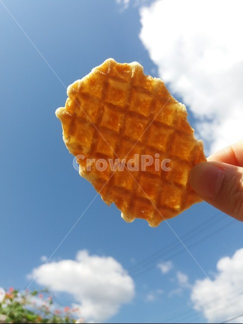간식,과자,하늘,한조각,맑음,풍경,waffle,와플,food,음식,오후,배경,afternoon,clean