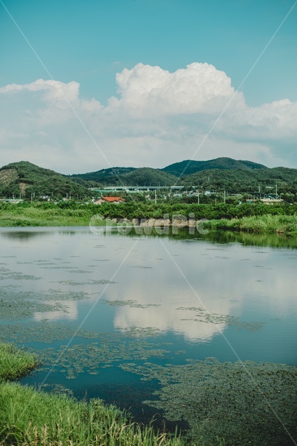 자연,색감,느낌,필름,하늘,구름,풍경,배경화면,film,자료화면,시골,한국,반영,호수,일상,sky,skyblue,합성