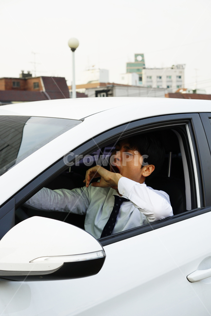 운전,차,차량,자동차,남자,남성,사람,직장인,출근,졸림,졸음운전,하품,피곤,운전중,정체,운전자,사람,인물,인간,human,person,남성,남자,man,male,교통,교통수단,traffic,transportation,비즈니스,사업,business,service,work