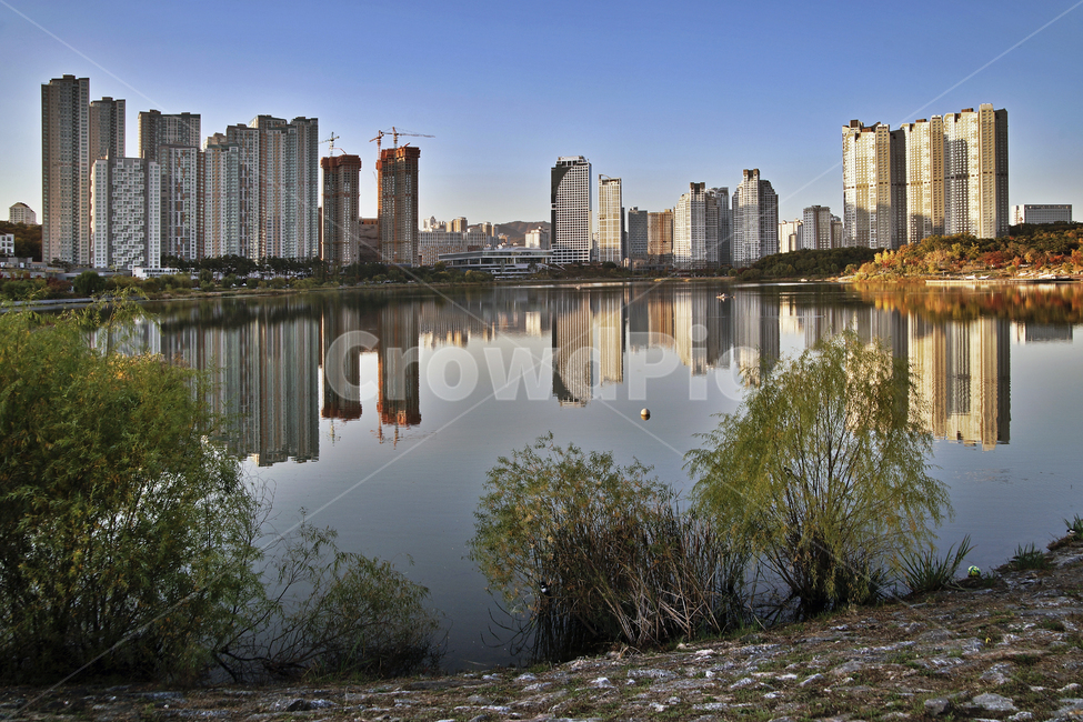 광교호수공원,영통,수원시,아파트,반영,원천저수지,가을,도시,풍경,city,landscape,한국도시풍경,한국도시경관,korea cityscape