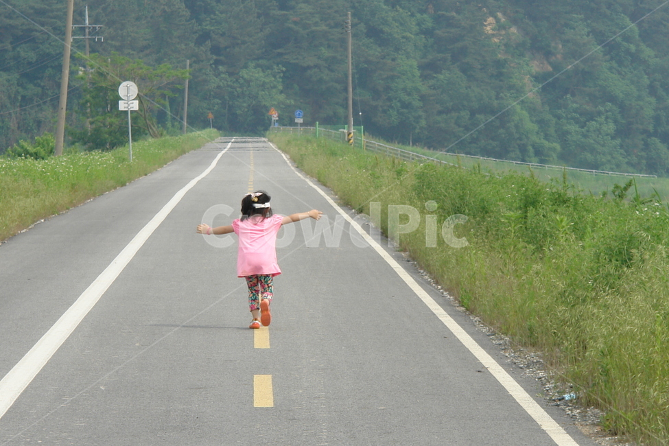 아이,소녀,달리기,질주,환희,즐거움,어린이,어린아이,child,children,kid
