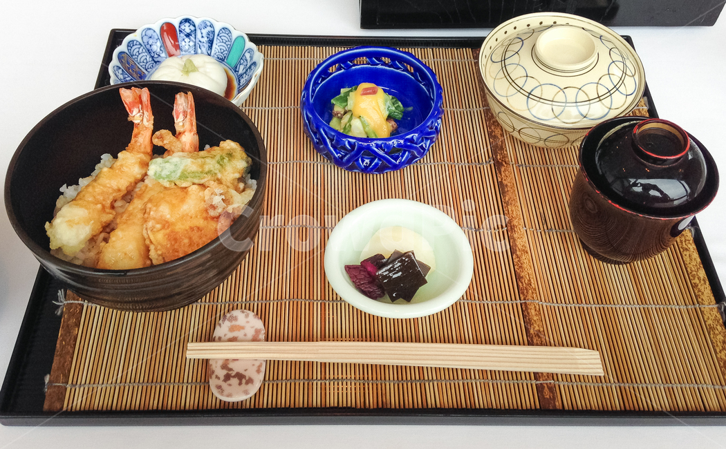 일본,다카마츠,요리,음식,가이세키,접시,사발,새우,새우튀김,음식,식재료,요리,food,cook,meal,dishes,food reserves,일식,일본음식,일본요리,Japanese food,Japanese dishes,Japanese meal,Japanese cook