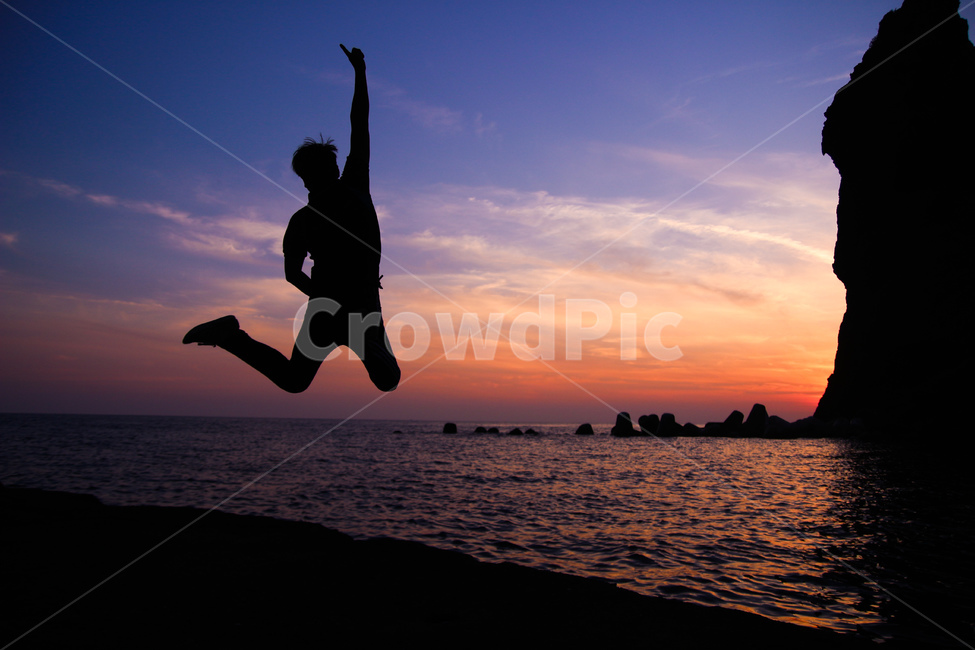 바다,점프,울릉도,노을,비상,도전,상승,석양,nature,landscape,jump,jumping,일출,일몰,사람,인물,인간,human,person,남성,남자,man,male,감정표현,기분,feeling,emotion,인물실루엣,사람실루엣,character silhouette,human silhouette,outdoors,옥외