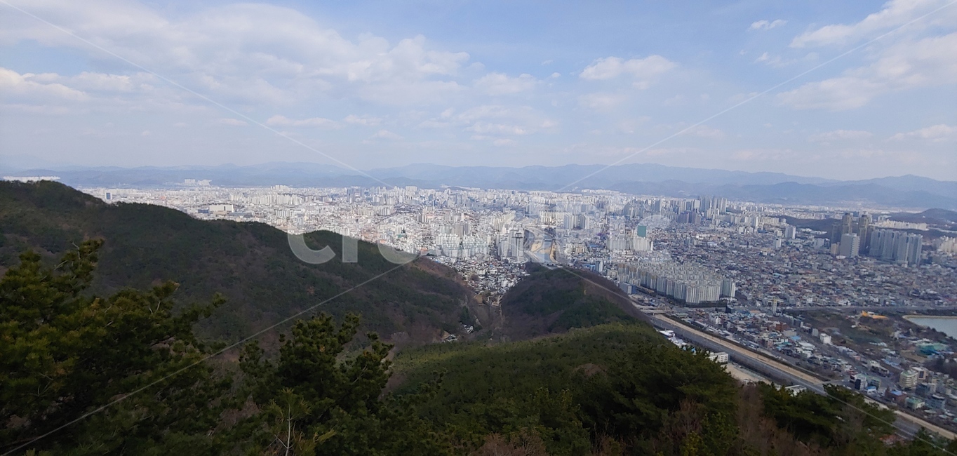 nature,자연,outdoors,옥외,조감도,scenery,풍경,landscape,경치,중심지,도시,건물,하늘,구름,맑은,산,나무,숲,도로,아파트,도시,풍경,city,landscape