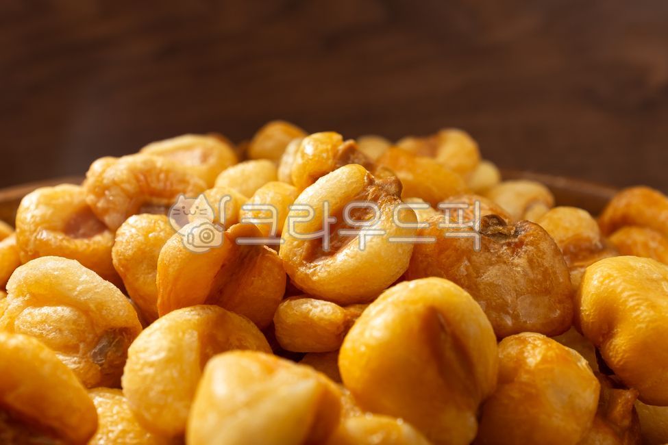 Inca corn,close up,giant corn,salt,ingredient,savory,snack,Peruvian corn,food,Stiff,meal,Incacorn,Oil,Roasted Inca Corn,corner,stirfry,grocery,Food Ingredients,ingredients