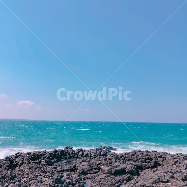 제주도,현무암,푸른하늘,파도,자연,nature,sea,바다,ocean,water,물,자연,풍경,nature,landscape,제주도,jeju,jeju island,outdoors,옥외,대양,promontory,곶