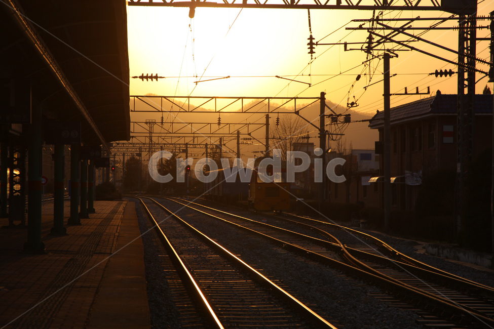 기차역,노을,감성,전철,기차,railwaystation,sunset,sensitivity,train,subway,감성,sensible,feeling,교통,교통수단,traffic,transportation