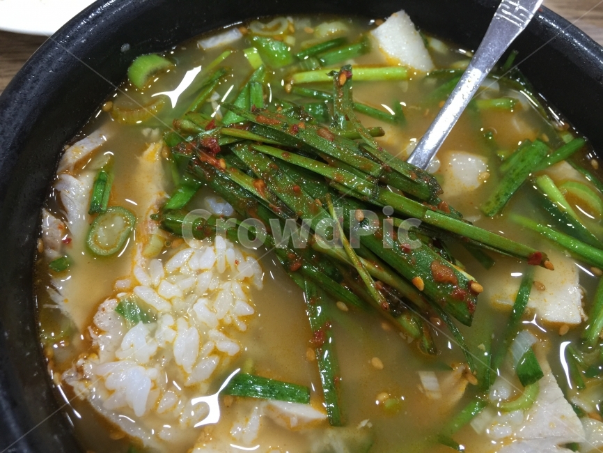 돼지국밥,음식,국밥,토속음식,음식사진,국,한식,부산돼지국밥,음식,식재료,요리,food,cook,meal,dishes,food reserves,한식,한국음식,한국요리,korean food,korean dishes,korean meal,korean cook