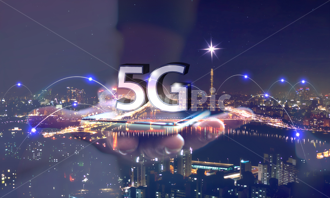 비지니스,사업,네트워크,빅데이터,데이터,디지털,트래픽,스피드,처리,서비스,5g,인터넷,창의적,콘텐츠,특별한,스마트,아이디어,독창적인,창조적,경제,활성화,전세계,글로벌,연결,잇다,전송,가상,가상현실,추상적인,모바일,동적,활동,빠르다,과학,기술,산업,역동적,크리에티브,가이드,휴대폰,밤배경,야경,도시,시내,정보통신기술,전자기기,전자제품,it,information,technology,electronic equipment,비즈니스,사업,business,service,work,그래픽,일러스트레이션,graphic,illustration