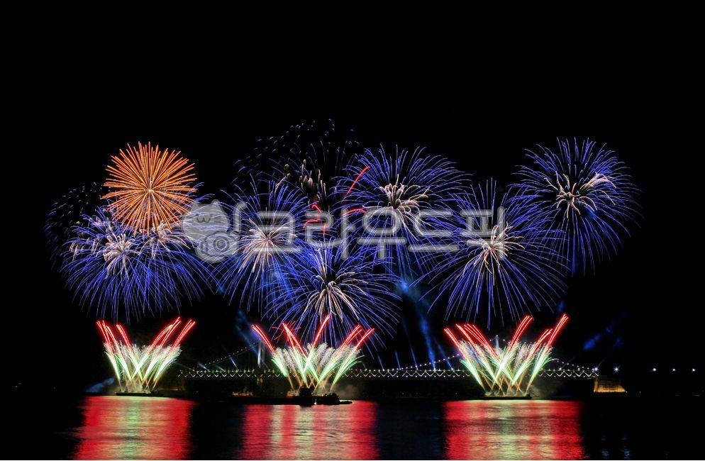Busan Festival,fireworks night view,Fireworks festival,Flame Wreath,Gwangalli Festival,fireworks,Fireworks