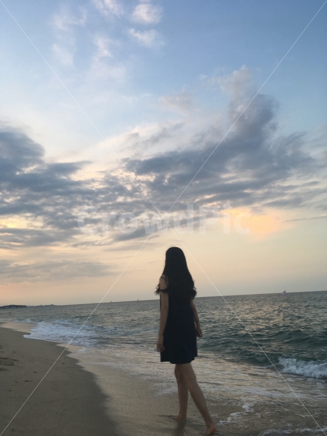 바다,하늘,강릉,경포대,인물,해변,바다,beach,sea,여행,휴가,traveling,vacation,trip,사람,인물,인간,human,person,여성,여자,woman,female,lady