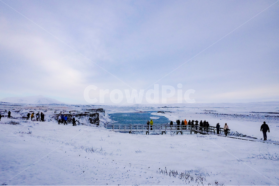 iceland,아이슬란드,아이슬란드폭포,icelandfalls,아이슬란드폭포,굴포스,gullfoss,겨울,겨울풍경,폭포,하늘,푸른,outdoors,옥외,mountain,산,nature,자연,ice,snow,눈
