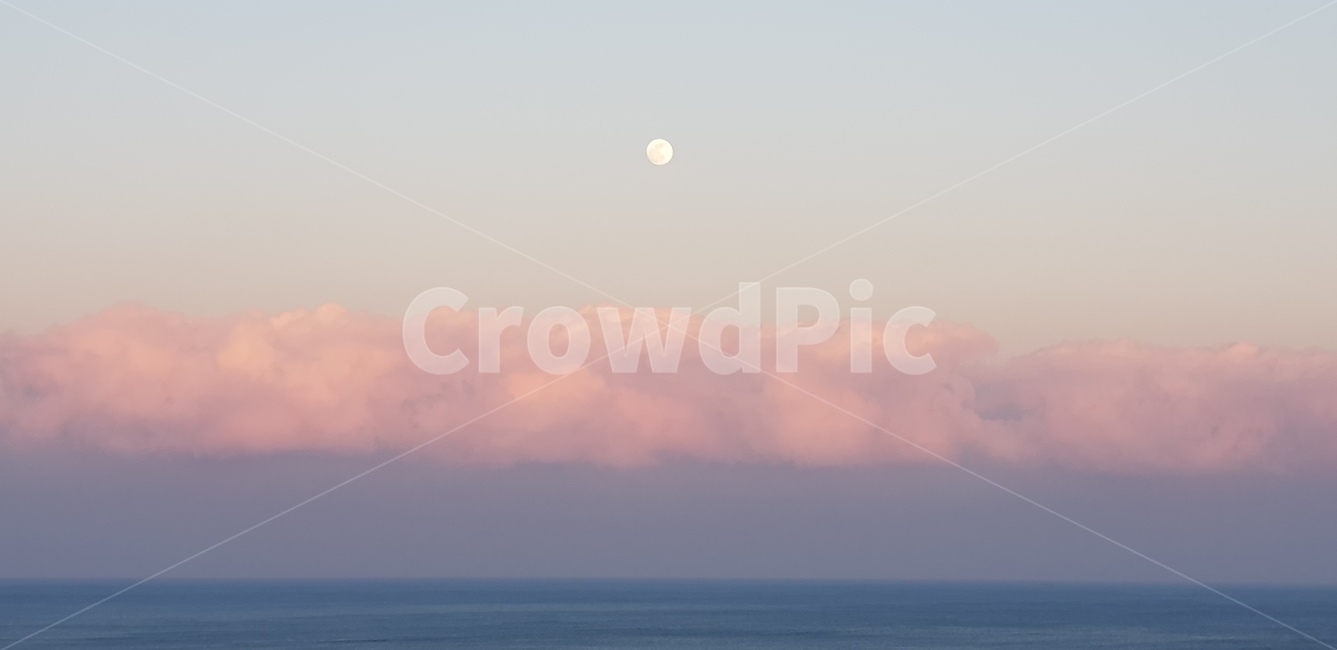 바다,구름,하늘,달,보름달,sea,cloud,sky,moon,fullmoon,자연,풍경,nature,landscape,색깔,색상,색채,색감,color sense,color sensitivity,feeling of color,outdoors,옥외