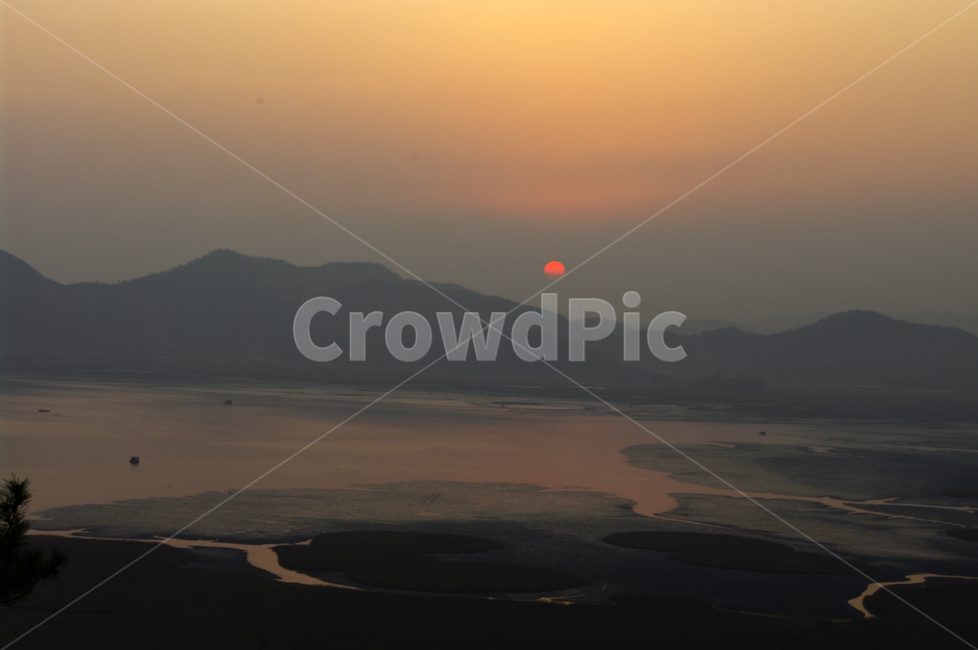 순천만,일몰,석양,노을,풍경,하늘,자연,풍경,nature,landscape,한국자연풍경,한국자연경관,korea nature landscape,outdoors,옥외,sunlight,햇빛,dusk,황혼,dawn,새벽,sunset,red sky,붉은 하늘,sky