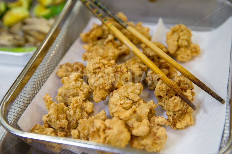 brown,chicken,cooking,cuisine,delicious,dinner,dish,eat,food,fried,friedchicken,friedfood,friedfoodtopview,gourmet,homemadefood,hot,meal,meat,pepper,plate,restaurant,sauce,tasty,white,yellow,요리,음식,치킨,후라이드,순살치킨,튀김,튀김요리,순살,닭,닭요리,닭고기,닭튀김,음식,식재료,요리,food,cook,meal,dishes,food reserves