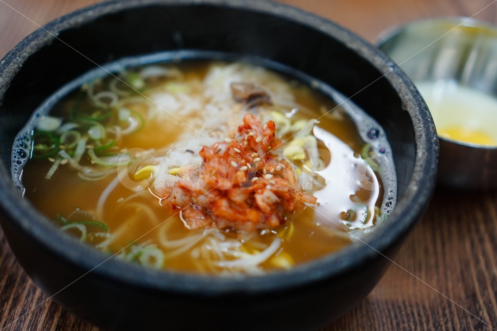 콩나물국밥,해장음식,콩나물,국밥,한국음식,음식,식재료,요리,food,cook,meal,dishes,food reserves,한식,한국음식,한국요리,korean food,korean dishes,korean meal,korean cook
