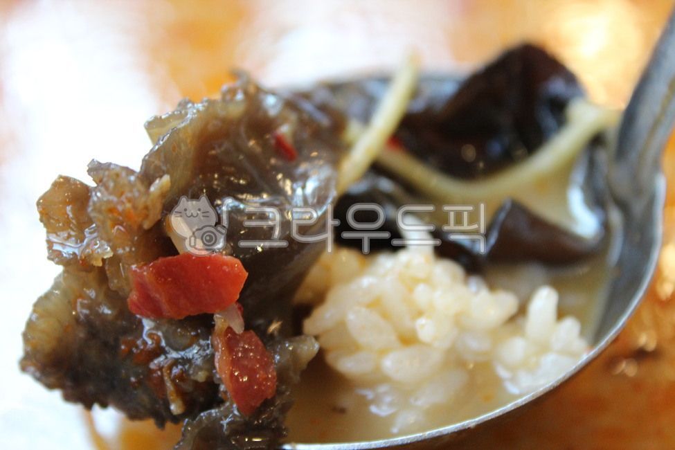 Malatang,noodle dish,stew,noodles,beef,Malatangmyeon,Chinese food,vegetable,food,fish cake,cooking,tofu,vermicelli