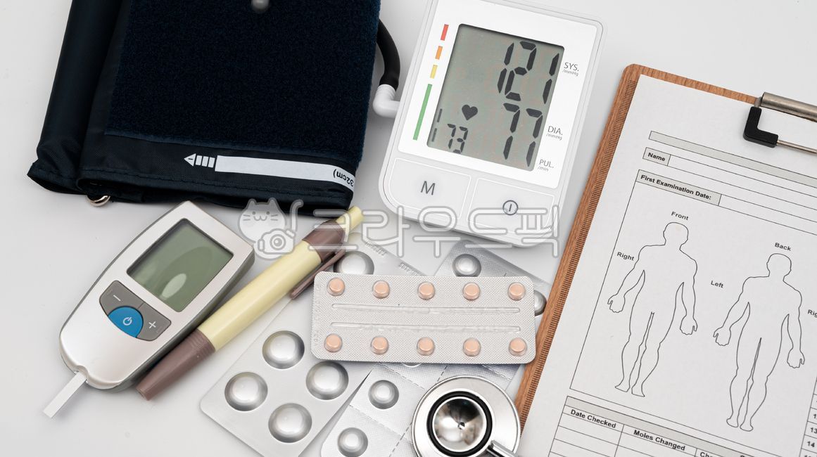 성인병,배경,의료,혈압계,대사증후군,고혈압,당뇨,건강검진,당뇨병,심혈관,질병,치료,개념,컨셉,의료장비,의약품,약,진단,피트니스,건강,혈당,혈당검사,보건,의료보험,질병예방,진료,병원,청진기,진료차트,보험,실손보험,건강보험