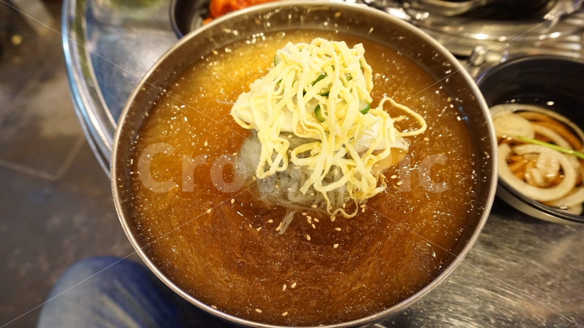 물냉면,냉면,계란지단고명,얼음동동냉면,평양냉면,음식,식재료,요리,food,cook,meal,dishes,food reserves,한식,한국음식,한국요리,korean food,korean dishes,korean meal,korean cook