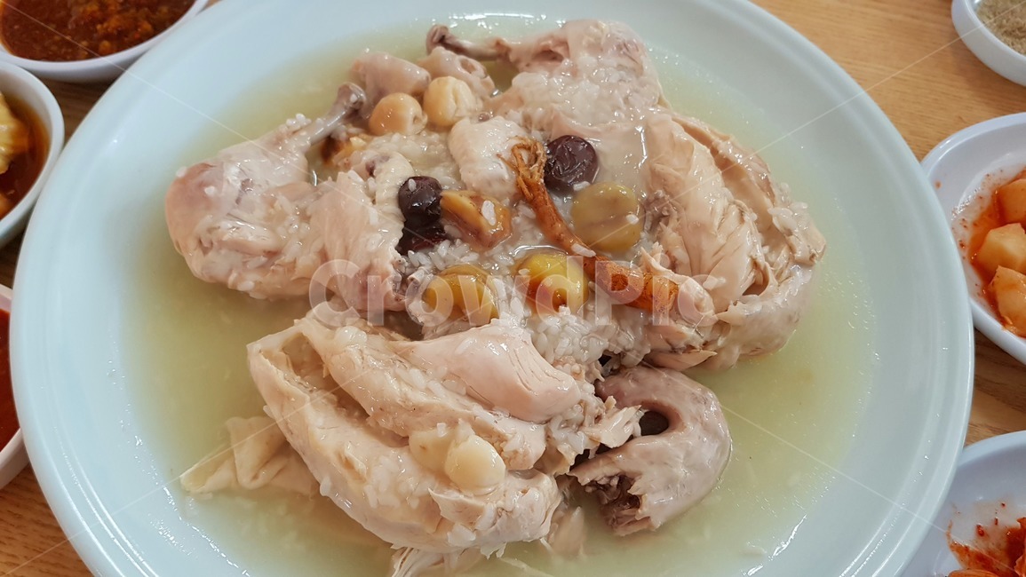 보양식,음식,삼계탕,누룽지백숙,백숙,대추,밤,음식,식재료,요리,food,cook,meal,dishes,food reserves