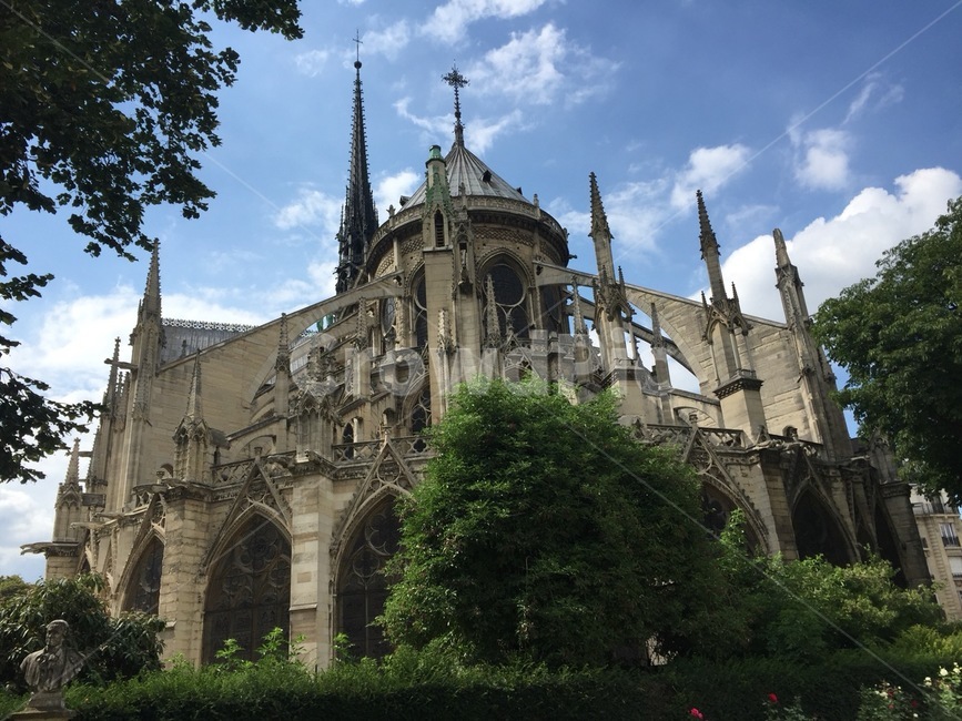 paris,france,노트르담대성당,notredamecathedral,notredamedeparis,architecture,고딕양식,건축물,랜드마크,랜드마크,landmark,tourist attraction,해외,외국,세계,foreign,oversea,world,세계랜드마크,해외랜드마크,외국랜드마크,world landmark,world tourist attraction,건축물,건물외관,exterior,building,structure,architecture,construction,tower,탑,건물,spire,첨탑,steeple,뾰족한 탑