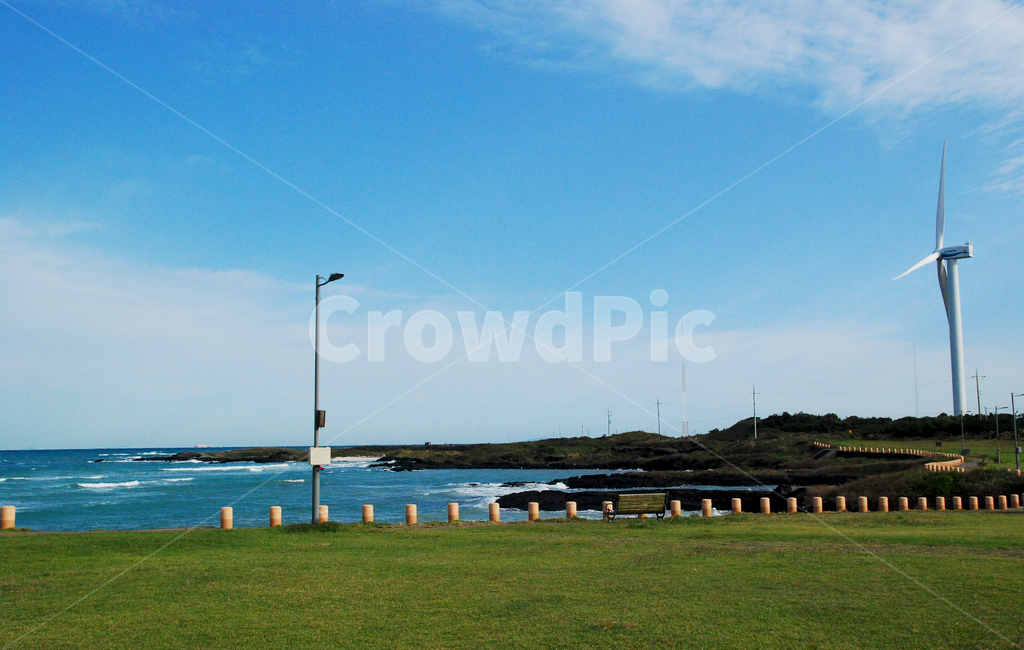 제주도,풍력발전,하늘,바다,제주도바다,자연,풍경,nature,landscape,제주도,jeju,jeju island,산업,industry,industrial,에너지산업,energy industry,plant,식물,grass,잔디
