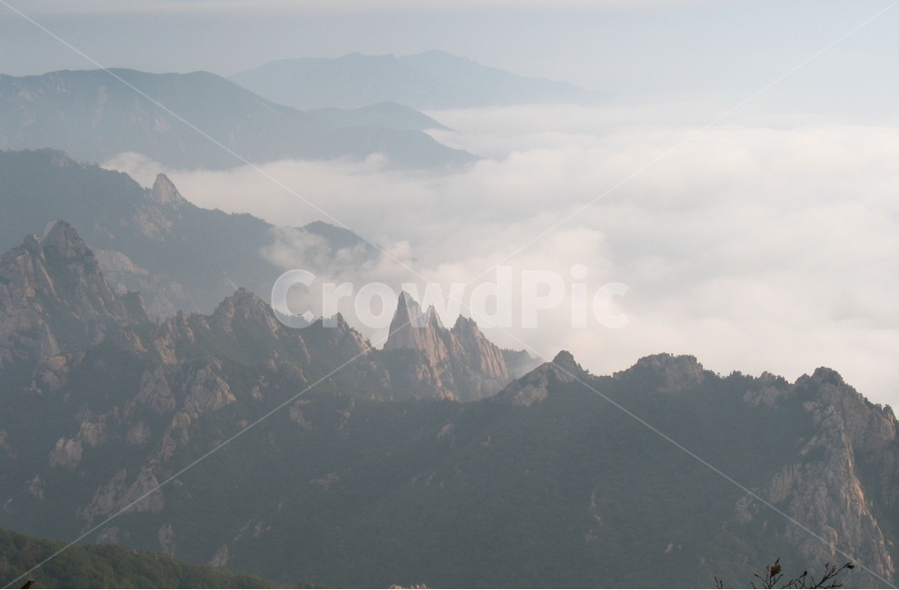 설악산,운해,공룡능선,1275봉,범봉,자연,풍경,nature,landscape,한국자연풍경,한국자연경관,korea nature landscape,mountain,산,mountain range,산맥,outdoors,옥외,peak,피크