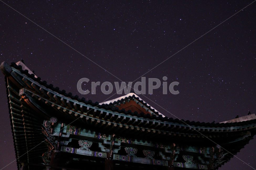 별,밤하늘,별빛,별빛하늘,star,건축,고전건축,nightsky,야경,밤,풍경,nightscape,night,landscape,한국전통,한국문화,korean traditional,korean culture,건축물,건물외관,exterior,building,structure,architecture,construction,nature,자연,outdoors,옥외