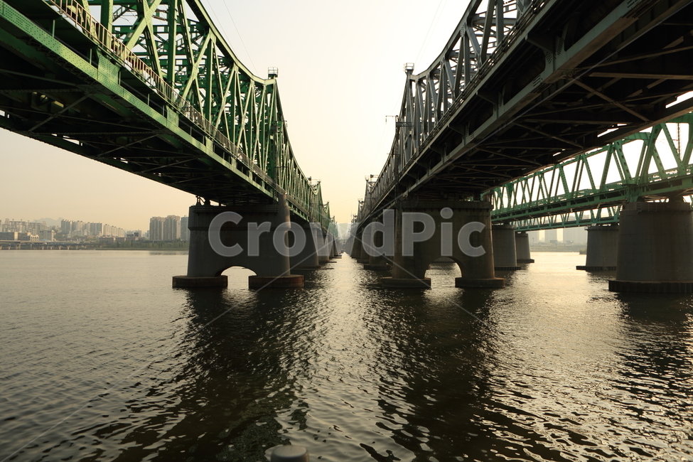 철로,다리,한강철교,한강,철교,건축물,건물외관,exterior,building,structure,architecture,construction