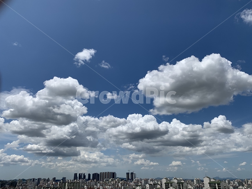 weather,날씨,구름,자연,cloud,outdoors,sky,하늘,맑음,도시,풍경,city,landscape,nature,옥외,cumulus,적운