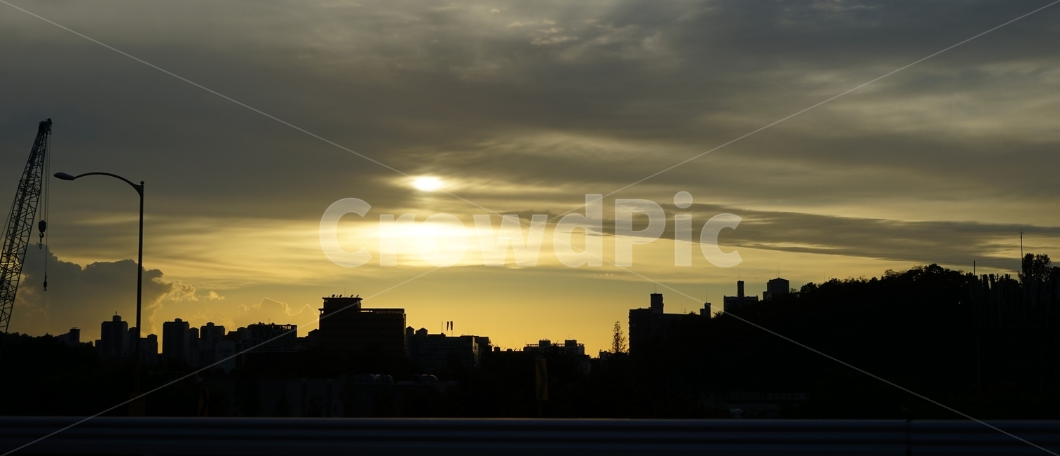 석양,햇빛,황금빛,도시풍경,landscape,sunset,노을,태양,풍경,건물,실루엣,일몰