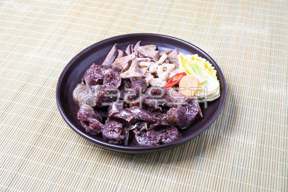 순대,순대모듬,돼지고기,음식,간식,식사,요리,전통음식,간식류,디저트,sundae,pork,assortedsundae,국민간식,food,cooking,snack,snacks,traditionalfood,mationalsnack,돼지고기내장,음식,식재료,요리,food,cook,meal,dishes,food reserves