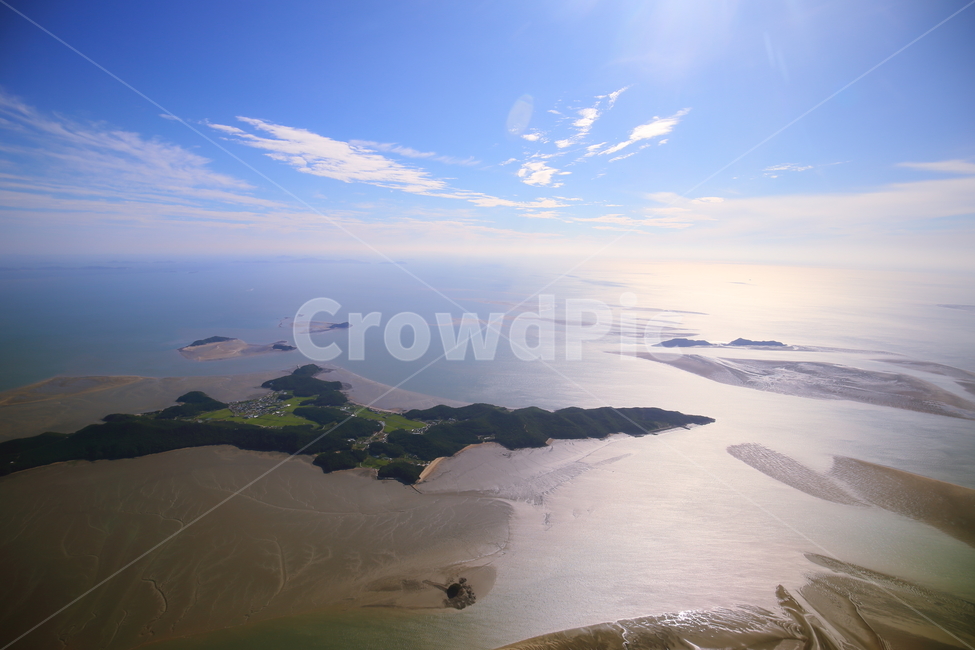 하늘,항공사진,구름,파란하늘,비행기,바다,자연,풍경,nature,landscape,land,땅,outdoors,옥외,ocean,대양,sea,water,물,shoreline,해안선,경치,scenery,coast,연안