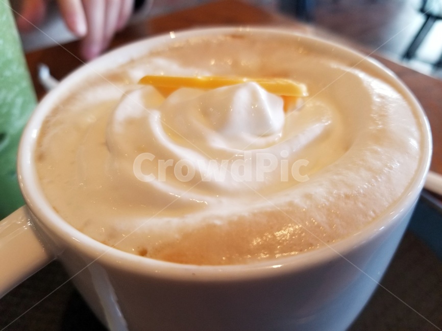 커피,라떼,카페,coffee,마실것,휘핑크림