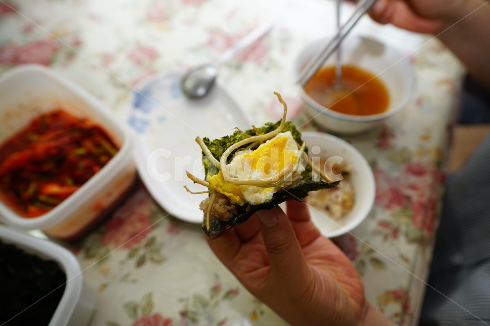 삼채,짱아찌,장아찌,반찬,집밥,식탁,삼채장아찌,밥도둑,음식,먹거리,찬,식사,식사시간,푸드,나물,사람,인물,인간,human,person,신체일부,몸,body,음식,식재료,요리,food,cook,meal,dishes,food reserves,한식,한국음식,한국요리,korean food,korean dishes,korean meal,korean cook