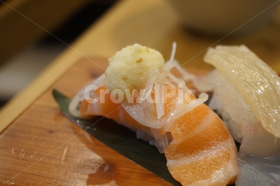 스시,초밥,연어초밥,연어,food,음식,일식,음식,식재료,요리,food,cook,meal,dishes,food reserves,일식,일본음식,일본요리,Japanese food,Japanese dishes,Japanese meal,Japanese cook