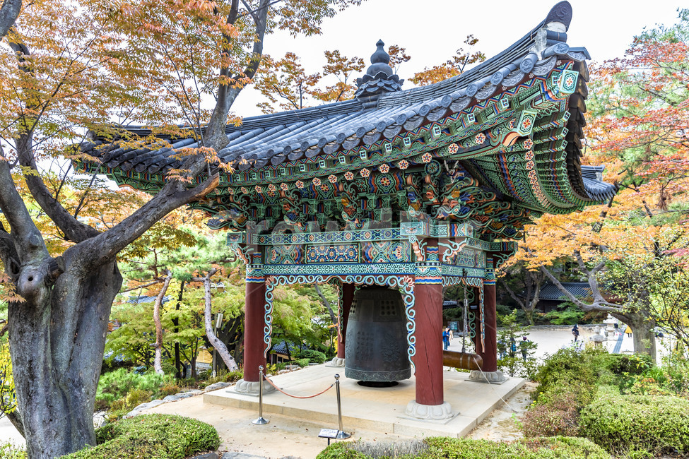 길상사,종각,범종,사찰,단청,기와,기와지붕,단풍,가을,한국전통,한국문화,korean traditional,korean culture,건축물,건물외관,exterior,building,structure,architecture,construction