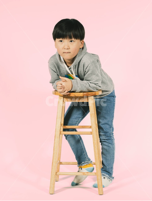 어린이,소년,의류,스튜디오,boy,사람,인물,인간,human,person,어린이,어린아이,child,children,kid