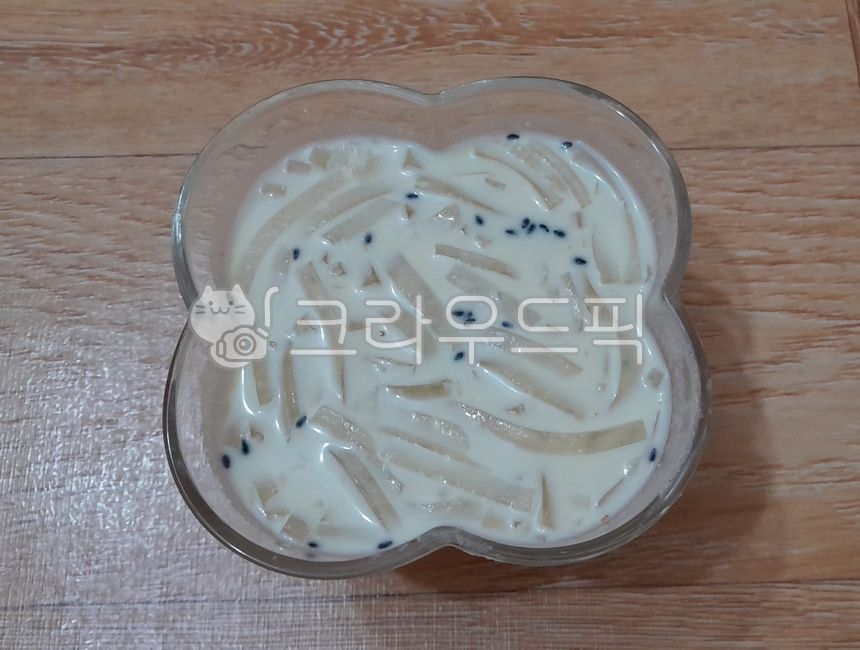 콩국,전통음식,여름음식,전통음료,전통간식,우무가사리,food,drink,traditionalfood,여름,국물,콩,bin