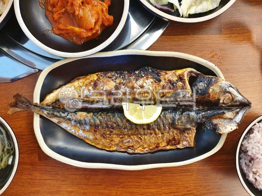고등어구이,생선구이,요리,레시피,recipe,food,고등어,생선,fish,bakedfish,grilledfish,mackerel,음식,반찬,grilledmackere,한국요리,한국음식,koreanfood,koreandish,kfood,물고기,해양생물,sealife