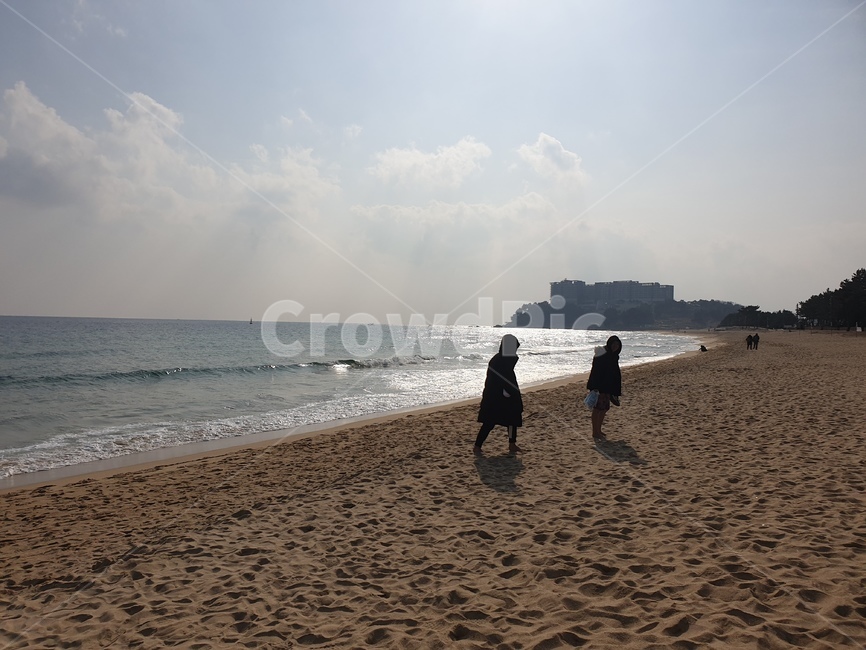 강릉,겨울바다,바다를걷는남자,강릉바다,겨울,롱패딩,해변,바다,beach,sea