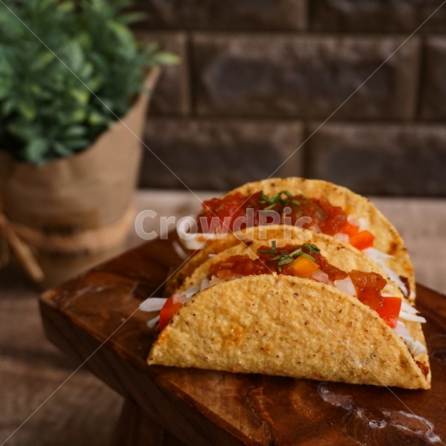 타코,타코쉘,소세지타코,멕시칸타코,taco,음식,식재료,요리,food,cook,meal,dishes,food reserves,양식,서양음식,서양요리,western food,western dishes,western meal,western cook,연출,컨셉,콘셉,direction,concept